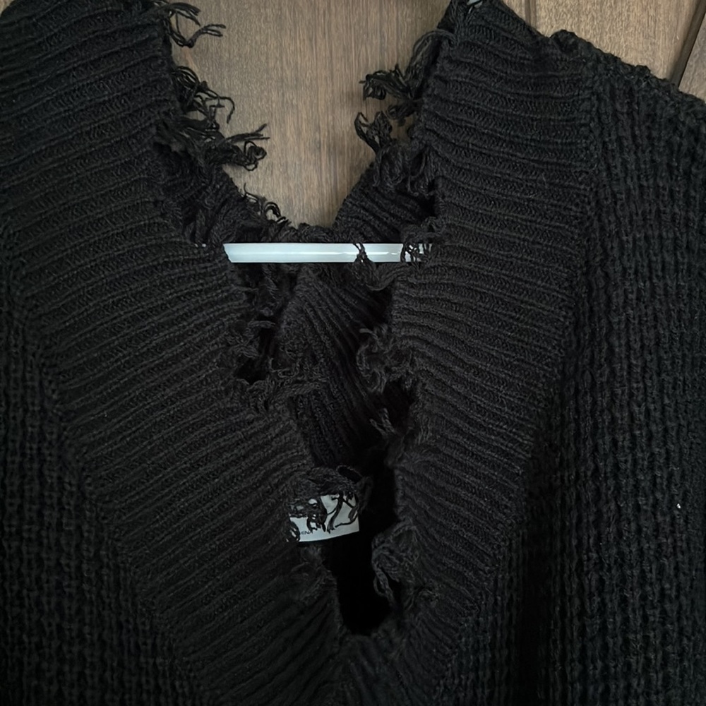Black frayed knit sweater - Picture 5 of 6
